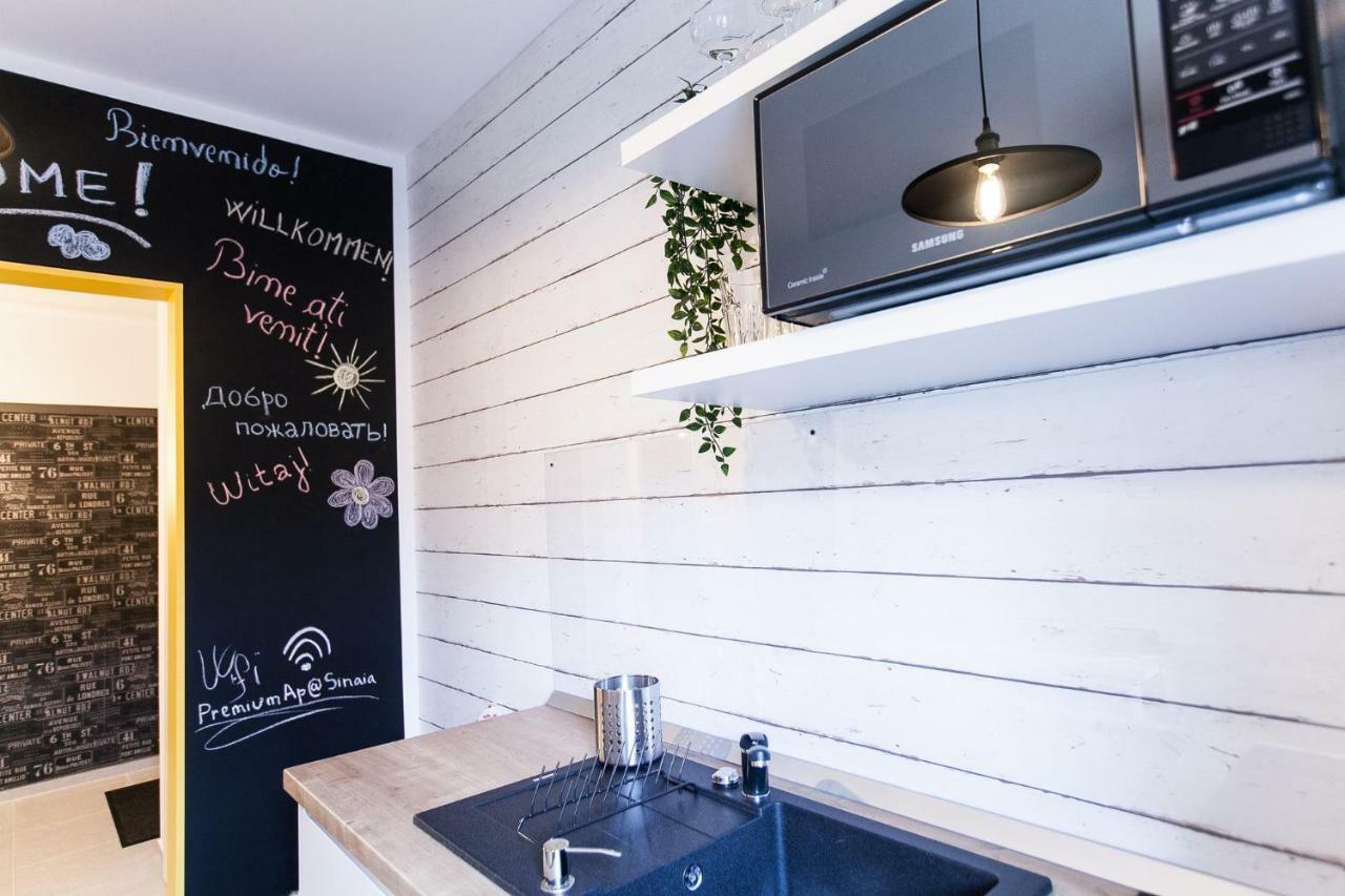 Premium Apartment Синая Екстериор снимка